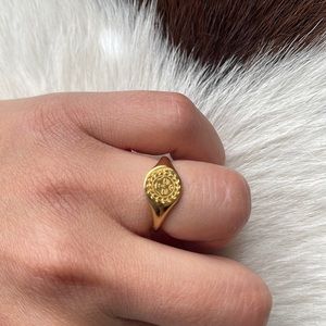 Gold moon face ring